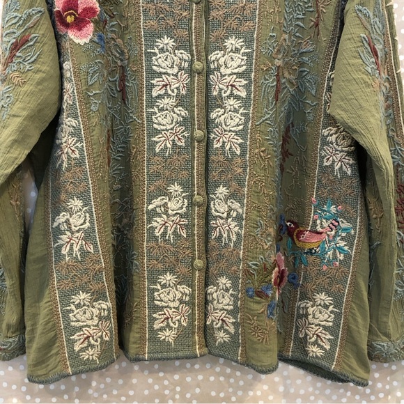 Johnny Was Embroidered Button Front Top Gauze Bird Flowers Green Size Medium - Picture 3 of 11